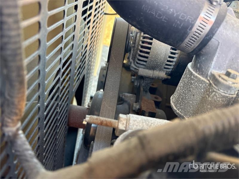 Generac 14193230200 60 kW Skid-Mounted Generator Set 디젤 발전기