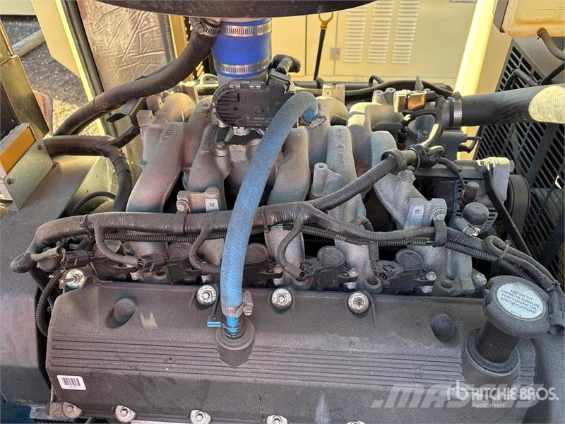 Generac 14193230200 60 kW Skid-Mounted Generator Set 디젤 발전기