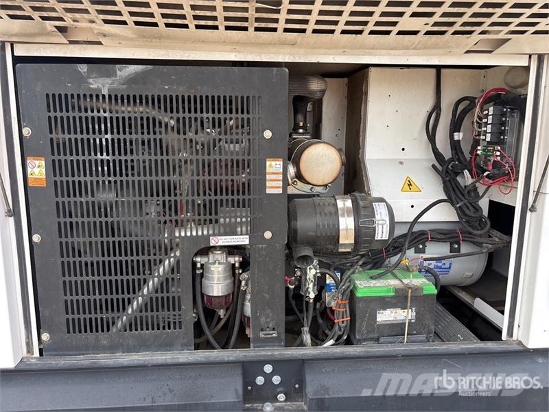 Generac MMG45IF4 38 kW Mobile Generator Set Naftové generátory