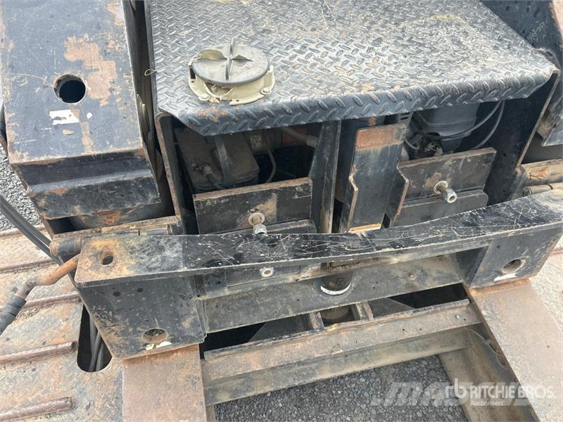 General Tri/A Removable Gooseneck Lowboy Trailer Zemie treileri