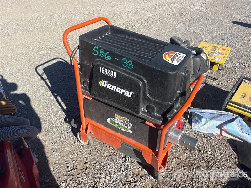 General VS220 Vacuum Cleaner Пылесосы