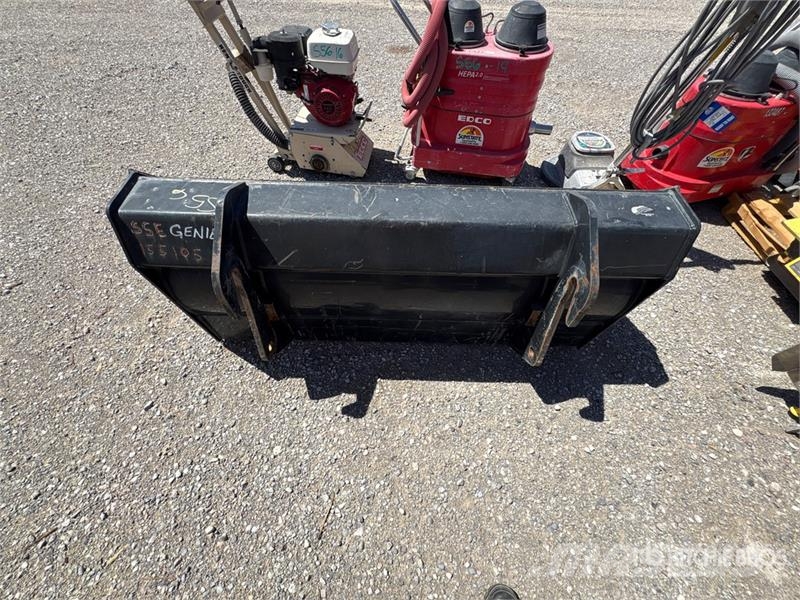 Genie 117686-S 60 in Q/C Telehandler Bucket Benne