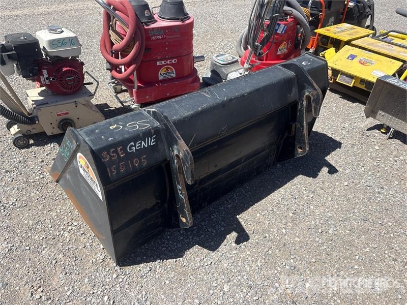 Genie 117686-S 60 in Q/C Telehandler Bucket Benne