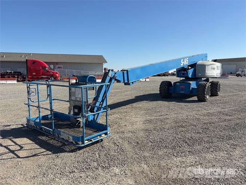 Genie 2WD Diesel Articulating Boom Lift Plataformas elevatórias articuladas