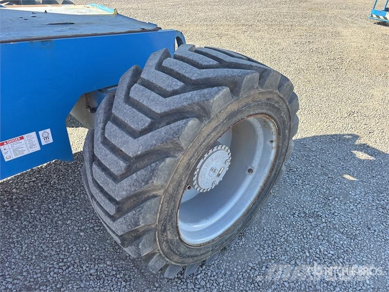 Genie 2WD Diesel Articulating Boom Lift Plataformas elevatórias articuladas