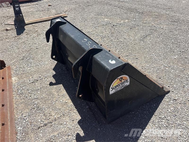 Genie 60 in Q/C Telehandler Bucket Benne