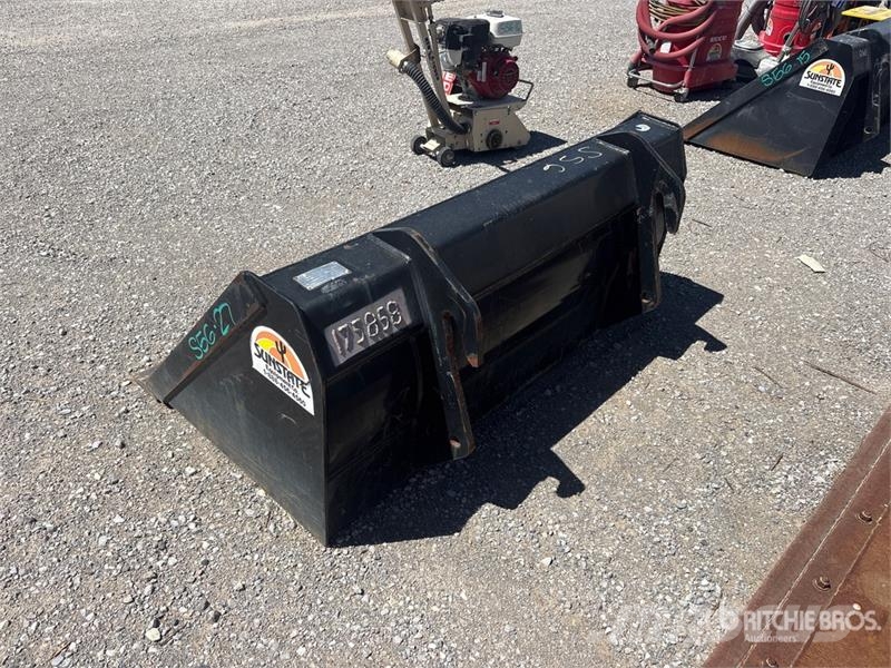 Genie 60 in Q/C Telehandler Bucket Benne