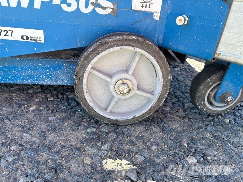 Genie AWP 30S Vertical Mast Lift Vertikaalsed mast tõstukid
