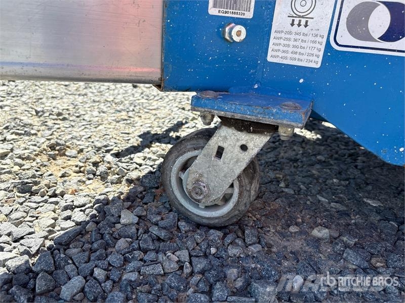 Genie AWP 30S Vertical Mast Lift Vertikaalsed mast tõstukid