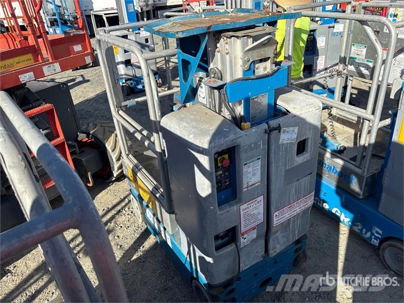 Genie GR-12 Vertical Mast Lift Plataformas elevatórias verticais