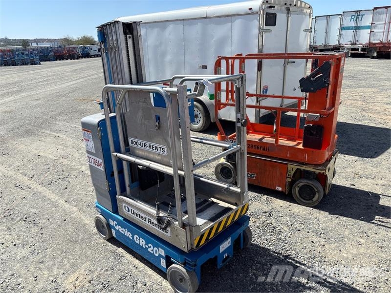 Genie GR-20 Vertical Mast Lift Plataformas elevatórias verticais
