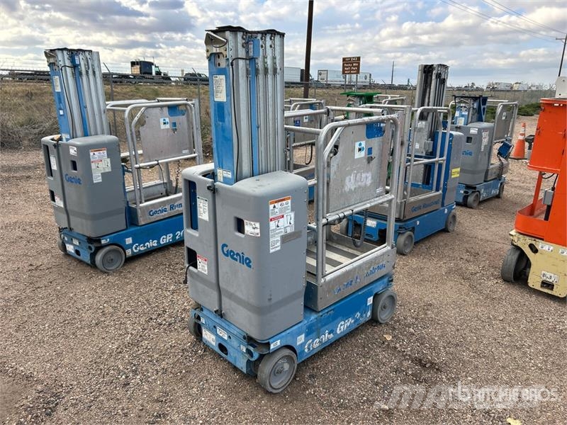 Genie GR-20 Vertical Mast Lift Plataformas de Mastro Vertical