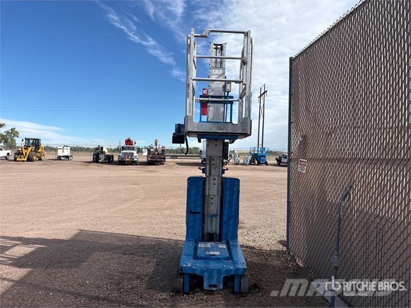 Genie GR-20 Vertical Mast Lift Used Personnel lifts and access elevators