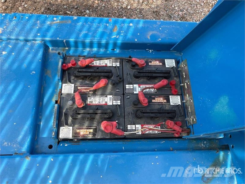 Genie GR-20 Vertical Mast Lift Used Personnel lifts and access elevators