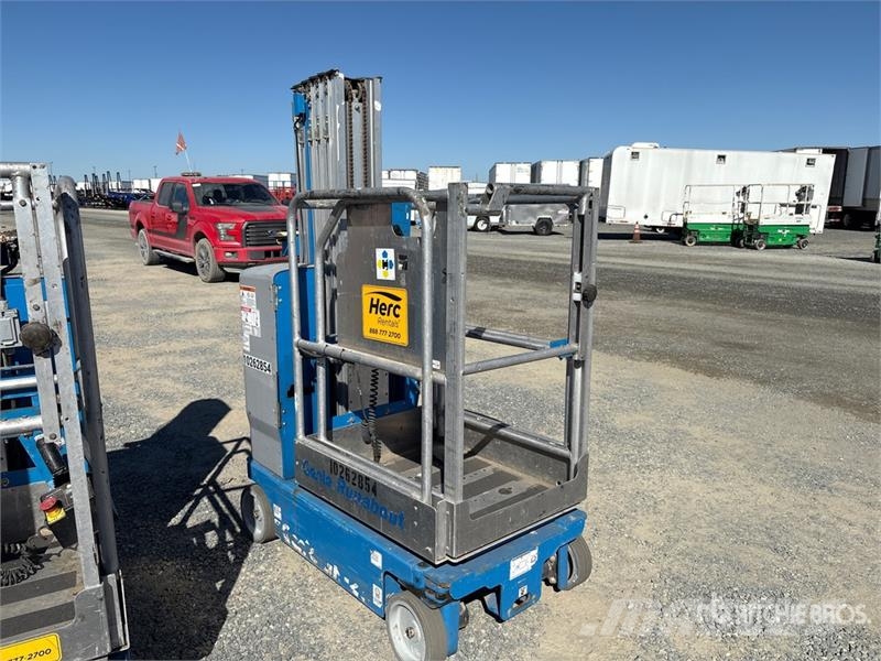 Genie GR20 Vertical Mast Lift Used Personnel lifts and access elevators