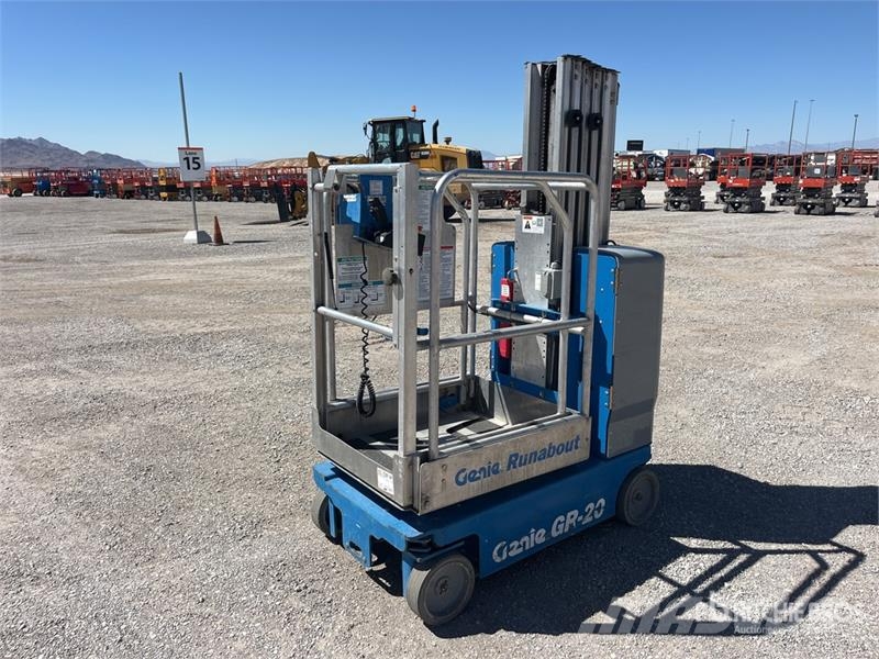 Genie GR20 Vertical Mast Lift Vertikālie pacēlāji