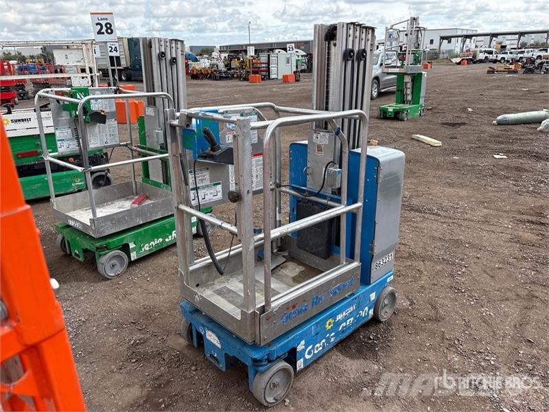Genie GR20 Vertical Mast Lift Vertikalna dvigala