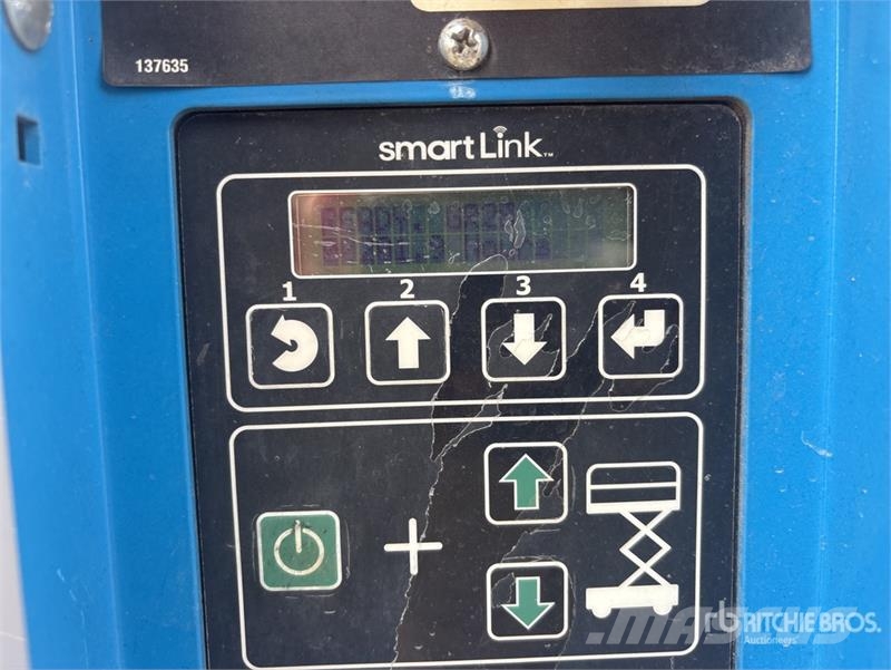 Genie GR20 Vertical Mast Lift Used Personnel lifts and access elevators
