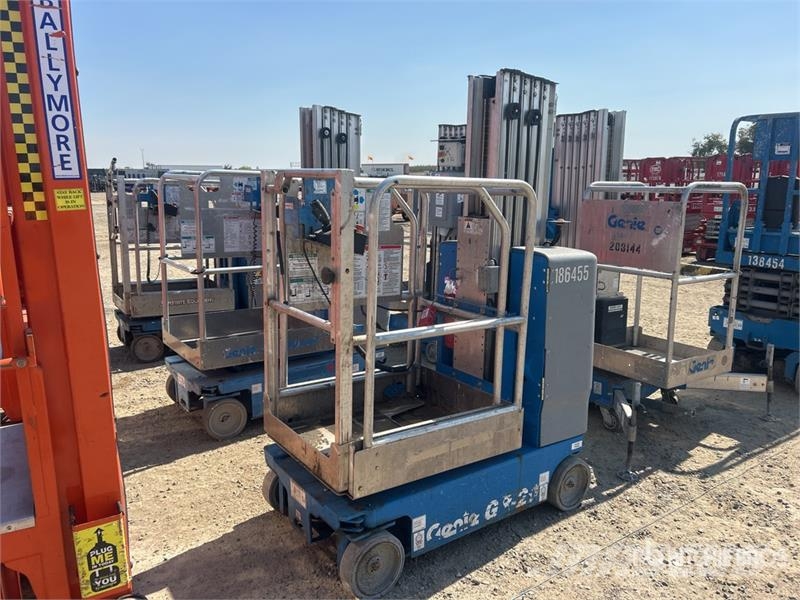 Genie GR20 Vertical Mast Lift Plataformas elevatórias verticais