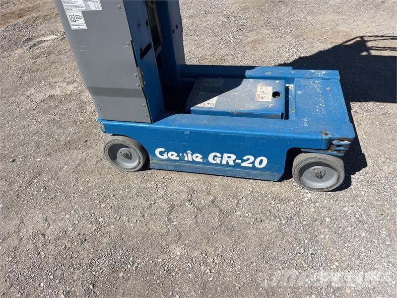 Genie GR20 Vertical Mast Lift Vertikālie pacēlāji