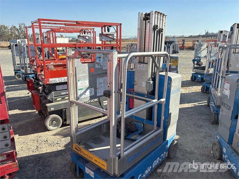 Genie GR20 Vertical Mast Lift Plataformas elevatórias verticais