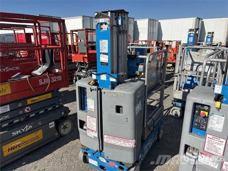 Genie GR20 Vertical Mast Lift رافعات السارية الرأسية