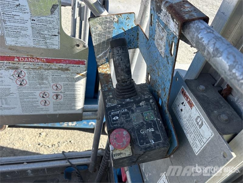 Genie GR20 Vertical Mast Lift رافعات السارية الرأسية