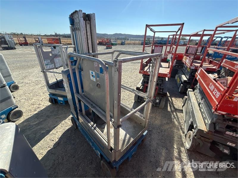 Genie GR20 Vertical Mast Lift Plataformas elevatórias verticais