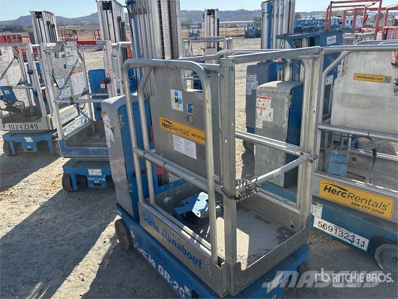 Genie GR20 Vertical Mast Lift Plataformas elevatórias verticais