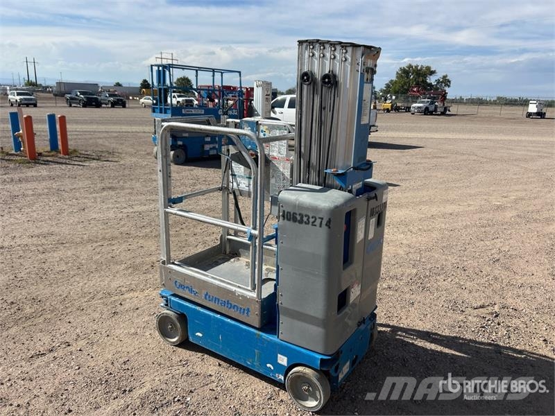 Genie GR20 Vertical Mast Lift Mât vertical