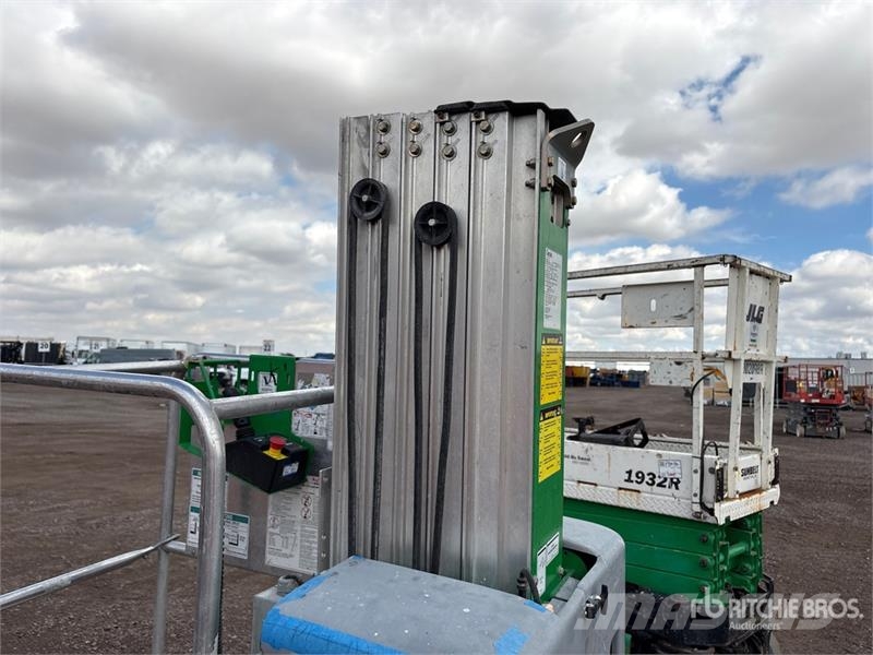 Genie GR20 Vertical Mast Lift Vertikalna dvigala