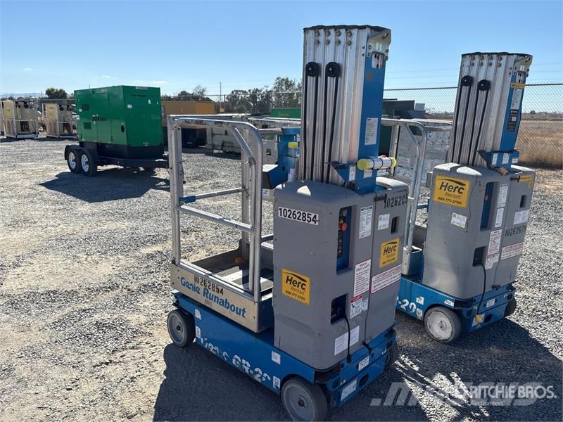 Genie GR20 Vertical Mast Lift Used Personnel lifts and access elevators