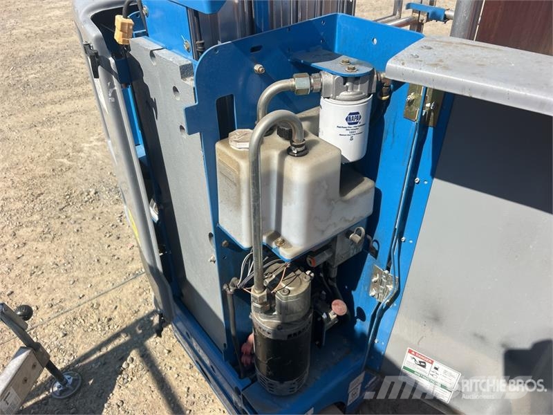 Genie GR20 Vertical Mast Lift Plataformas elevatórias verticais