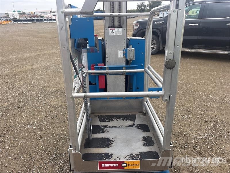 Genie GR20 Vertical Mast Lift Used Personnel lifts and access elevators