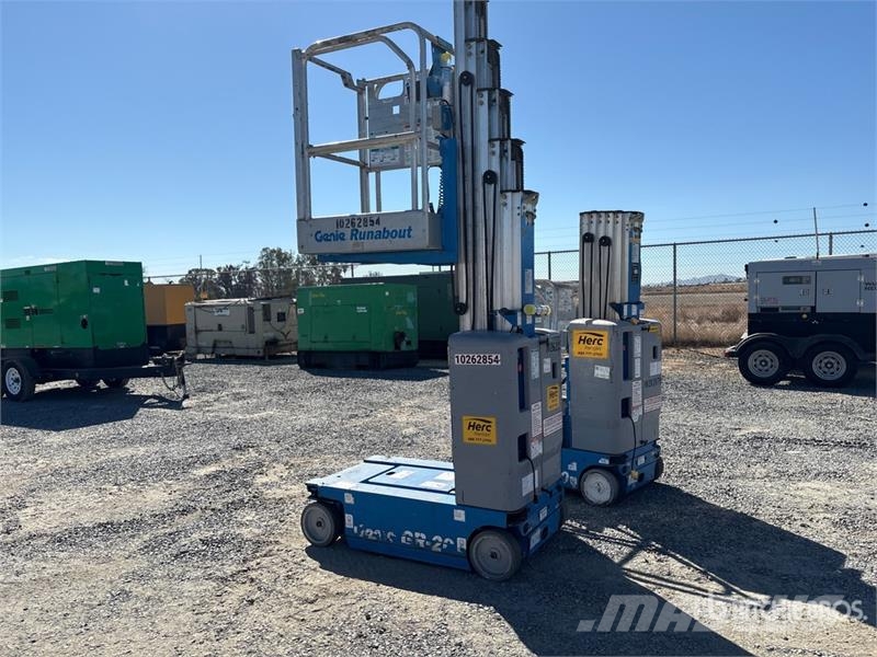 Genie GR20 Vertical Mast Lift Used Personnel lifts and access elevators