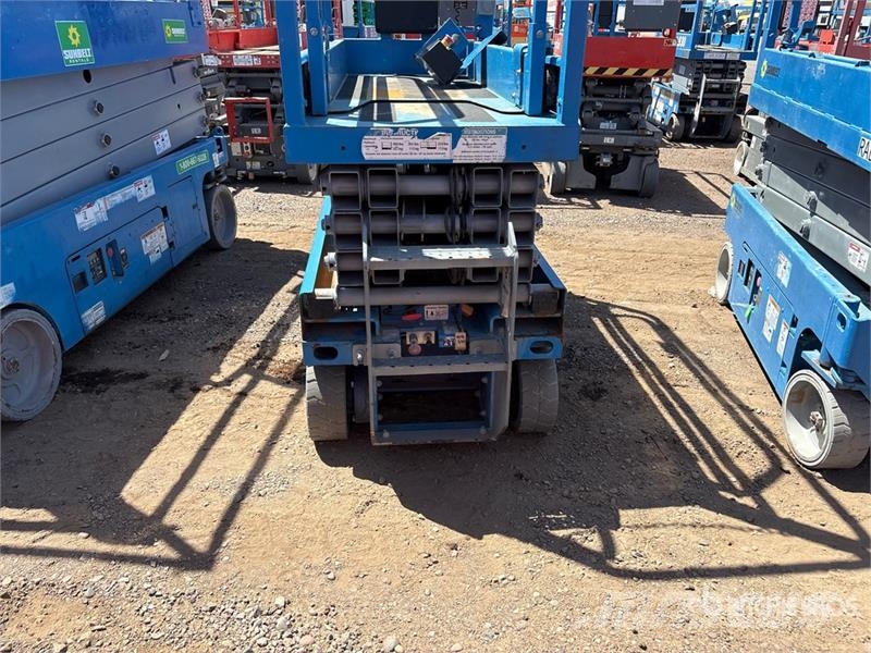 Genie GS-1930 Electric Scissor Lift Scissor lifts