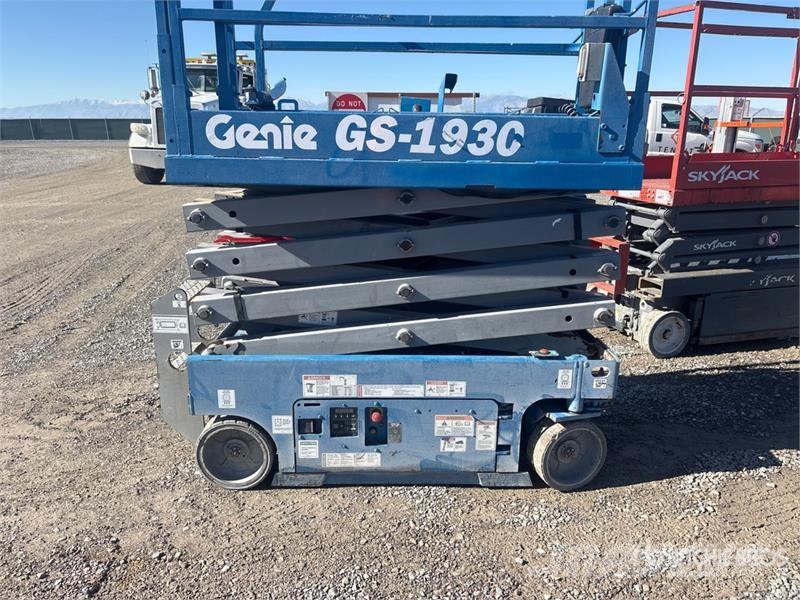 Genie GS-1930 Electric Scissor Lift Makazaste platforme