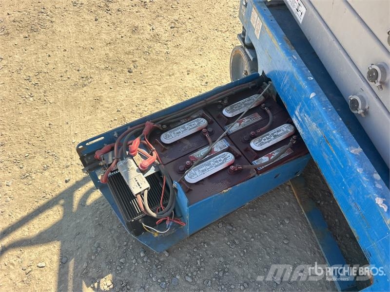 Genie GS-1930 Electric Scissor Lift Scissor lifts