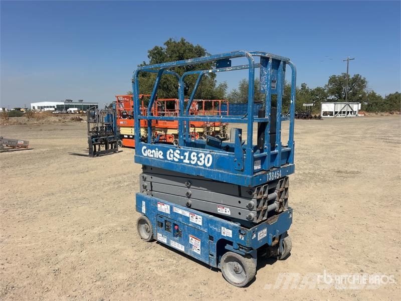 Genie GS-1930 Electric Scissor Lift Scissor lifts