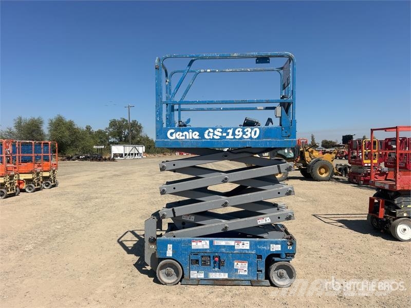 Genie GS-1930 Electric Scissor Lift Scissor lifts
