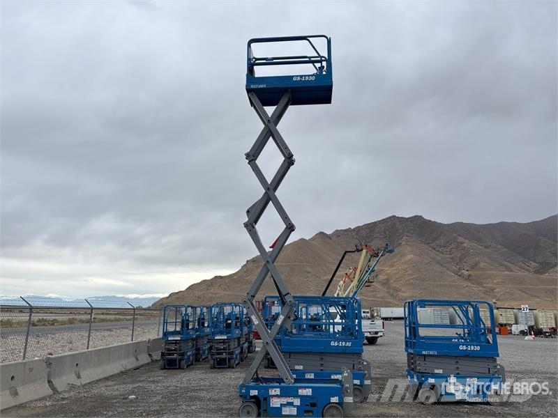 Genie GS-1930 Electric Scissor Lift Ножничные подъемники