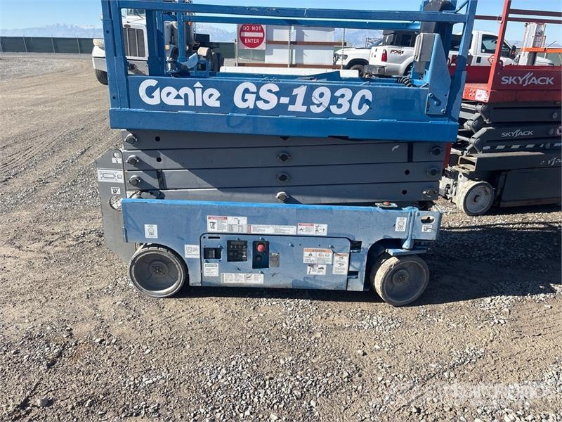 Genie GS-1930 Electric Scissor Lift Makazaste platforme