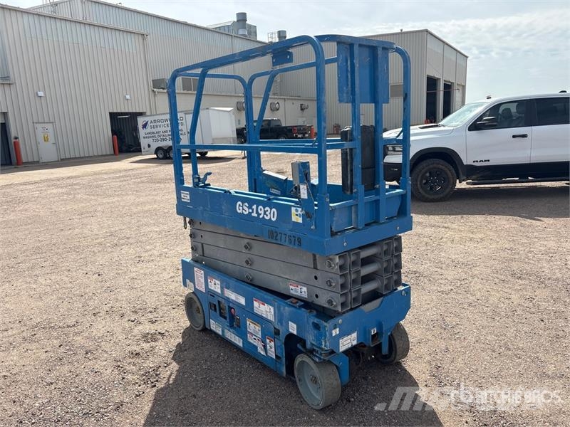 Genie GS-1930 Electric Scissor Lift Ножничные подъемники