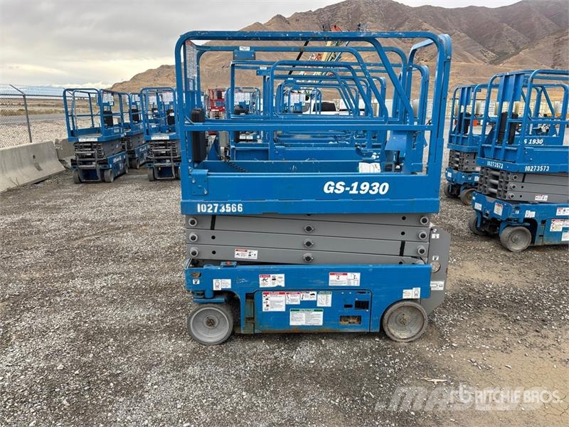 Genie GS-1930 Electric Scissor Lift Ножничные подъемники