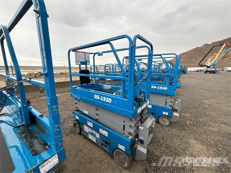 Genie GS-1930 Electric Scissor Lift Ножничные подъемники