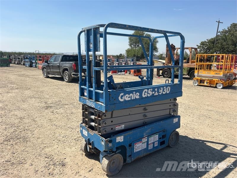 Genie GS-1930 Electric Scissor Lift Scissor lifts