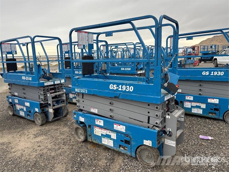 Genie GS-1930 Electric Scissor Lift Ножничные подъемники