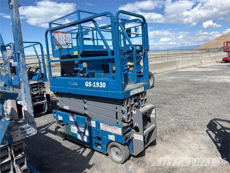 Genie GS-1930 Electric Scissor Lift Scissor lifts