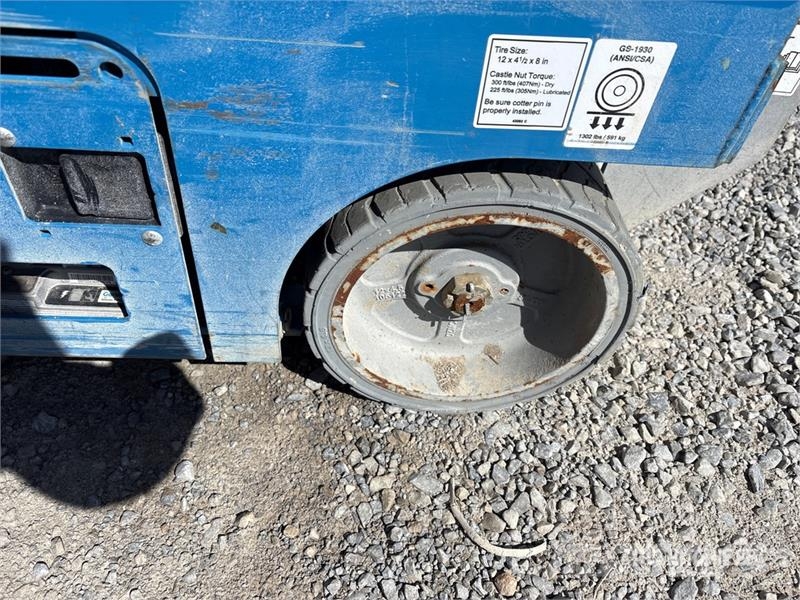 Genie GS-1930 Electric Scissor Lift Scissor lifts
