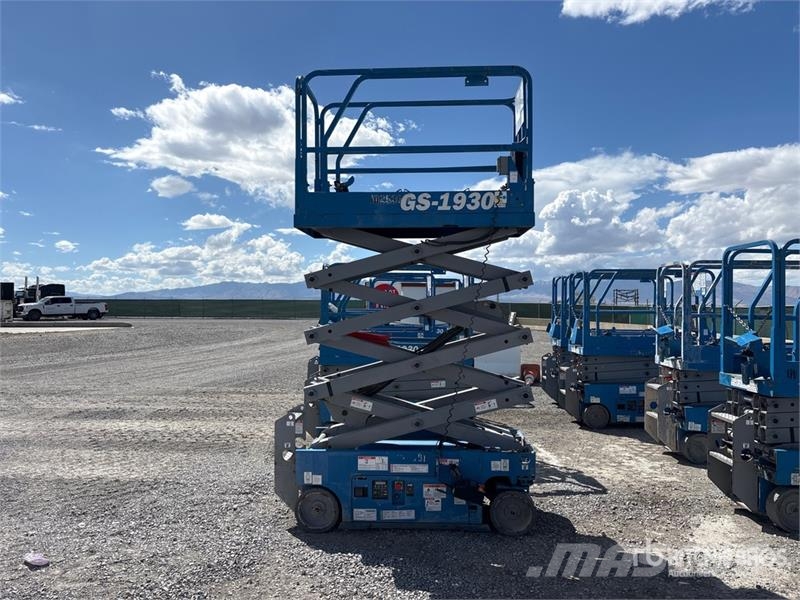 Genie GS-1930 Electric Scissor Lift Scissor lifts